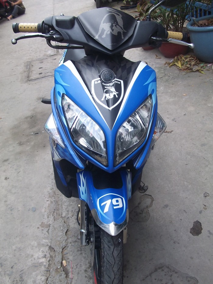 Yamaha Nouvo 4 màu xanh-đen bstp 2k10 mới 95% xe đẹp máy êm nguyên zin