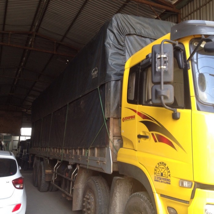 Xe dongfeng 4 chân giá cự rẻ