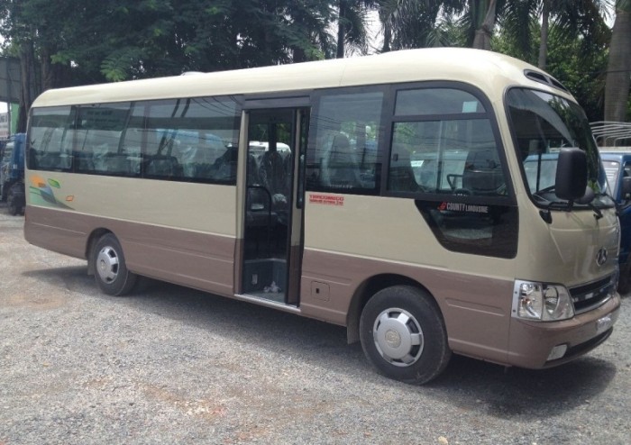 Bán xe khách hyundai county 29 chỗ nhập khẩu nguyên chiếc mới 100%,giá tốt.