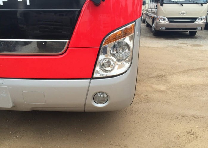 Bán xe khách Hyundai Universe Luxury 47 chỗ đời 2016, xe có sẵn- giá cạnh tranh.