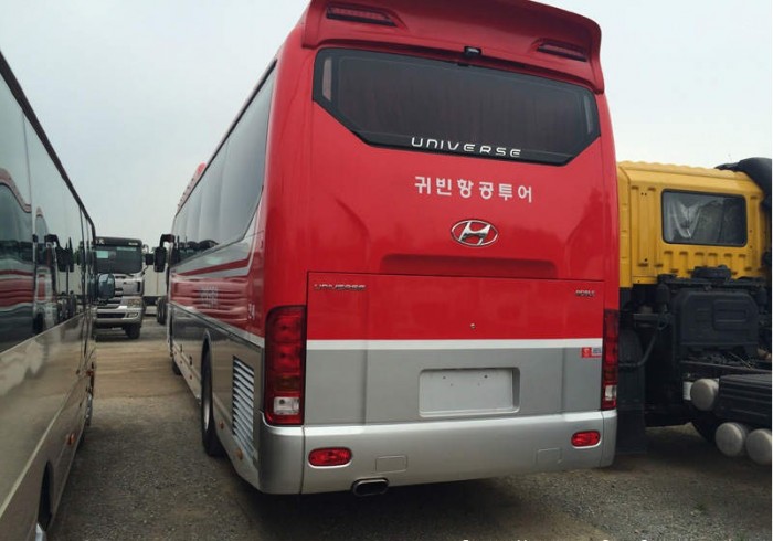 Bán xe khách Hyundai Universe Luxury 47 chỗ đời 2016, xe có sẵn- giá cạnh tranh.