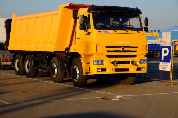 Xe ben Kamaz 25 tấn - Kamaz 65201 (8x4) mới 2016