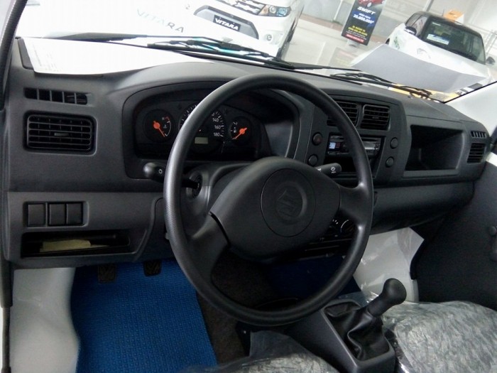 Suzuki Super Carry Pro A/C thùng kín giá chỉ 311 triệu chỉ có trong tháng 12/2016