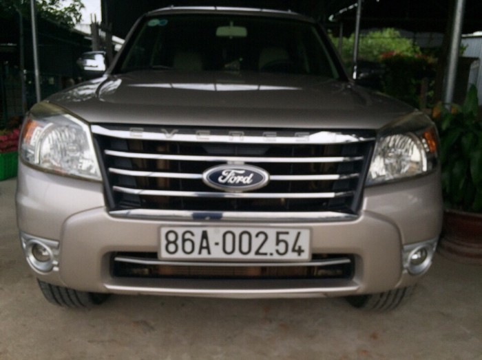 Bán Ford Everest 2.5AT Limited sx 2011 ghi vàng