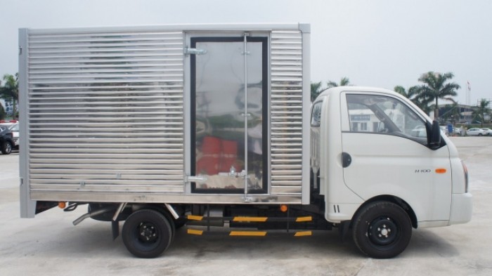 Hyundai H100 Thùng kín 1 tấn (hỗ trợ vay ngân hàng lãi suất ưu đãi)