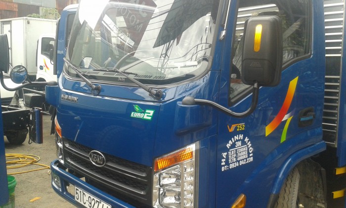 Bán Xe tải veam VT252 tải trọng 2.4 tấn vào thành phố