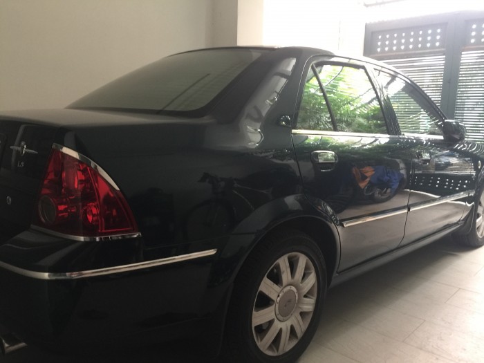 Cần bán xe Ford laser ghia 1.8AT