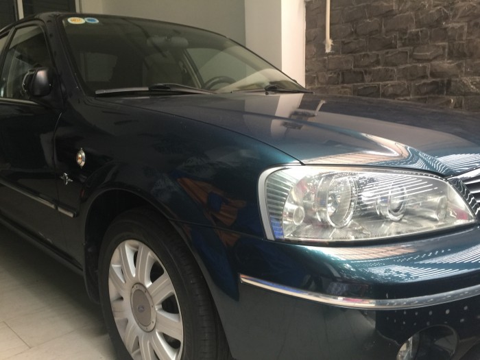 Cần bán xe Ford laser ghia 1.8AT