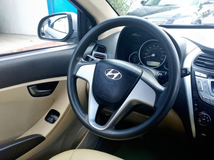 Huyndai Eon MT 2012