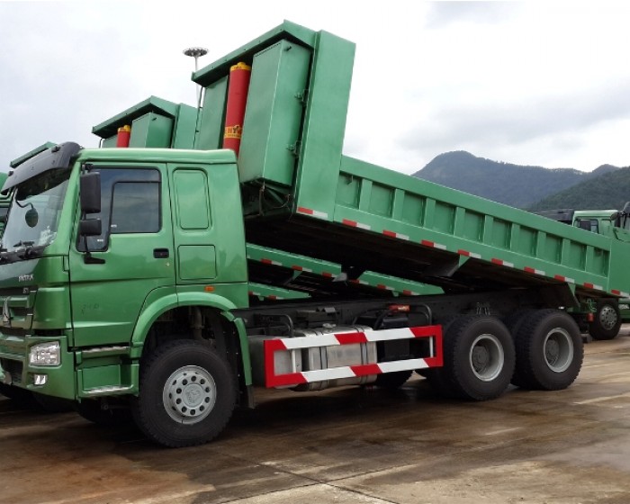 Xe ben howo 3 chân, bán xe ben howo 3 chân giá rẻ