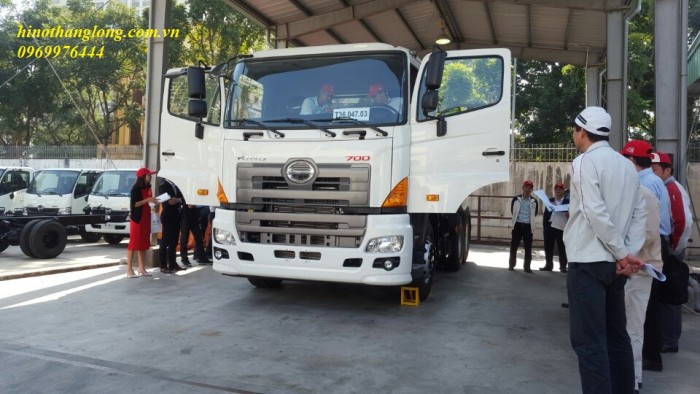 Đầu Kéo 2 cầu Hino _ SS2PKUA