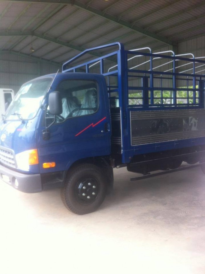 Xe hyundai nâng tải HD700 đồng vàng tải trọng chở 6.85 tấn, khuyến mãi 50% phí trước bạ