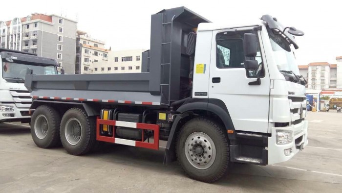 BÁN ĐẤU GIÁ tài sản 1: xe tải tự đổ CNHTC; Tải trọng hàng hóa: 25.260 kg; BKS: 14HC-002.08 (Xe đã qua sử dụng)