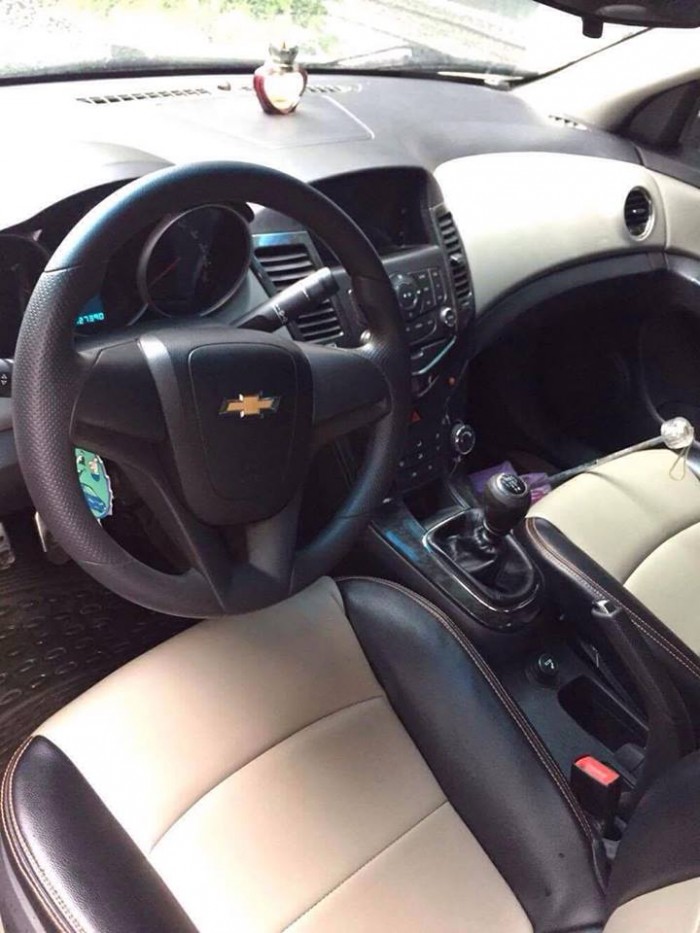 Chevrolet Cruze LS 2O13 vô đồ chơi nhiều