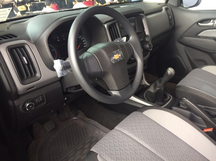 Vua bán tải 2016, Chevrolet Colorado giá cực sốc, km khủng 20tr