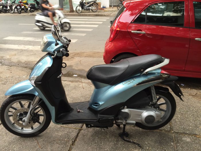 Liberty 125ie 10/2011 màu xanh xe keng