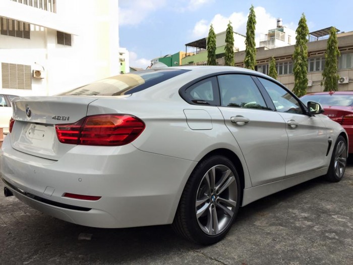 Bán xe BMW 4 series 2016, màu trắng, nhập khẩu chính hãng, ưu đãi lớn