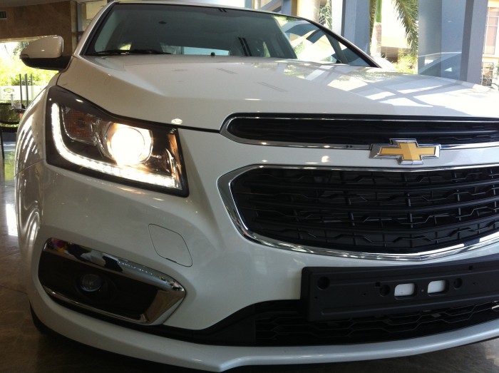 Bán xe Chevrolet Cruze 1.8L AT đời 2016 cam kết giá tốt nhất.