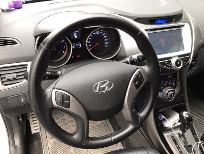 Huyndai elantra 2013 1.8AT màu trắng cực chất