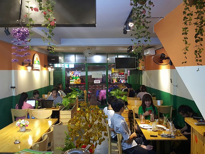 Sang quán cà phê máy lạnh VioFarm - 63 Nguyễn Thái Sơn, Gò Vấp