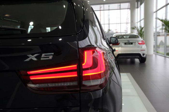 BMW X5 2017, màu trắng, nhập khẩu, tặng trước bạ khủng!