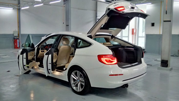 Bán BMW 320i GT Màu Trắng - Đà Nẵng