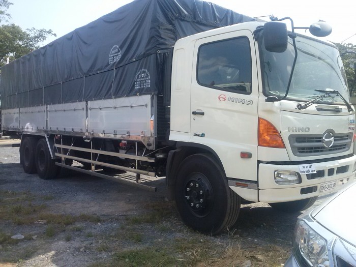 Xe tải Hino 16 tấnFL8JTSL thùng mui bạt dài 7m8 -9m4 Có xe giao ngay