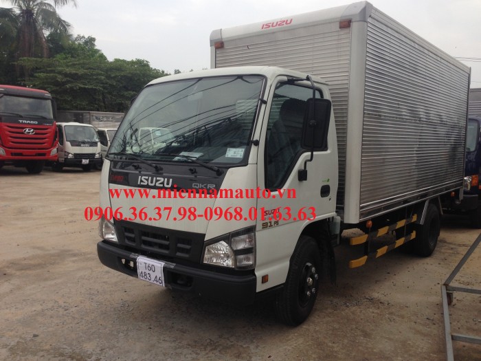 Xe Isuzu 1,9t vào thành phố
