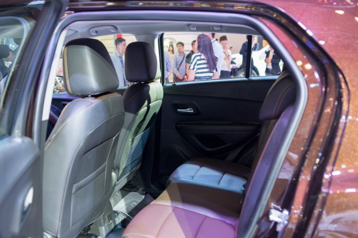 Chevrolet Trax 2017, nhập khẩu nguyên chiếc, trả góp 90%