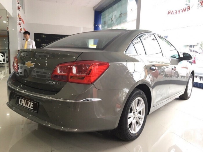 Chevrolet Cruze 2017 mới, cải tiến hơn, màu mới chuẩn châu Âu, hỗ trợ trả góp 100%