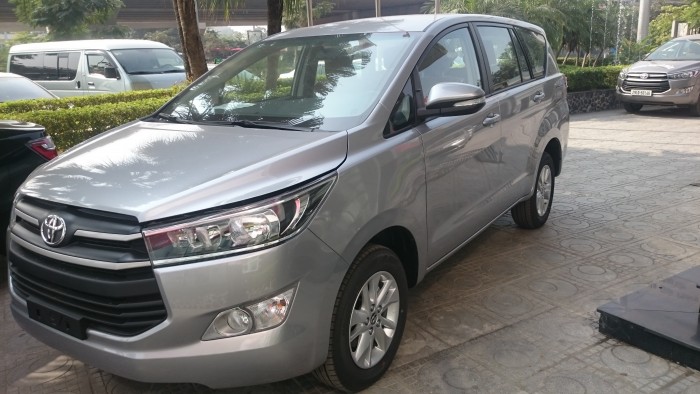 Cần bán xe toyota innova 2.0 g đời 2018 Giá 800 triệu