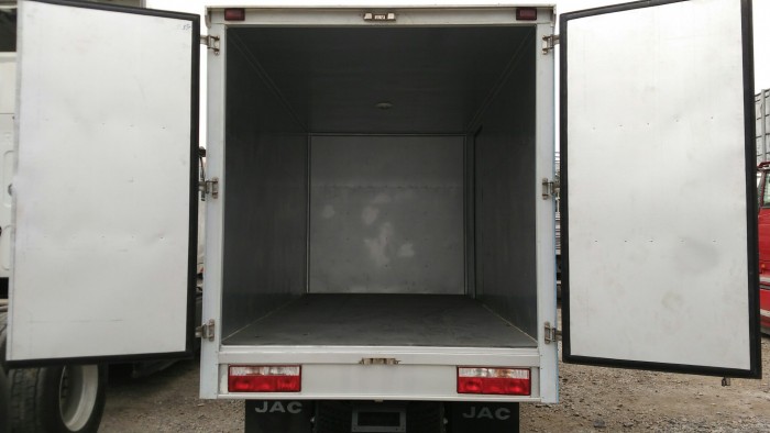 Bán xe tải 2,4 tấn thùng bạt, thùng kín Hải Phòng