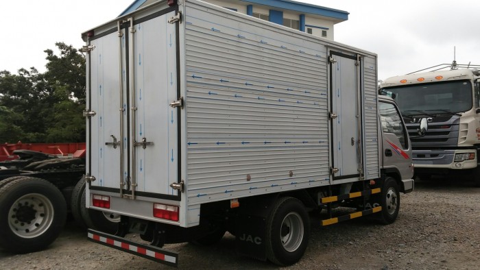 Bán xe tải 2,4 tấn thùng bạt, thùng kín Hải Phòng