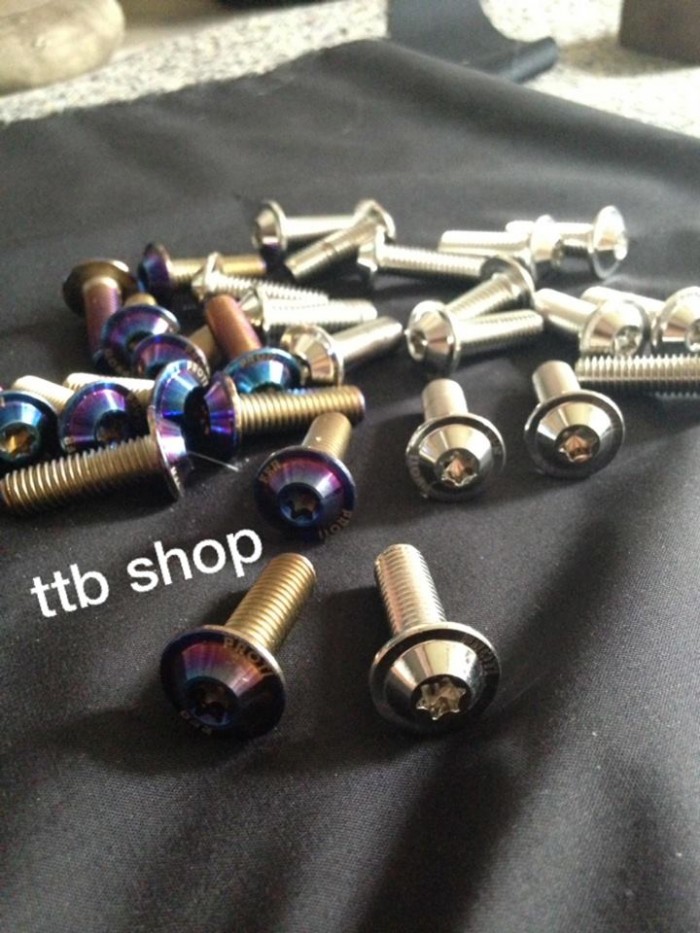 Đồ kiểng lặt vặt trang trí xe máy