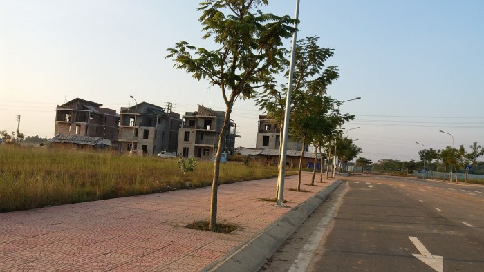 Bán đất 100m2, phường Khai Quang, Vĩnh Yên đã có sổ đỏ và hạ tầng đầy đủ