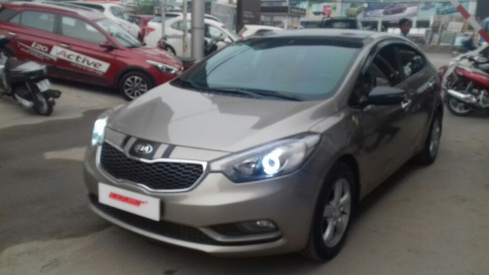 Kia k3 1.6mt 2015 màu vàng sang trọng