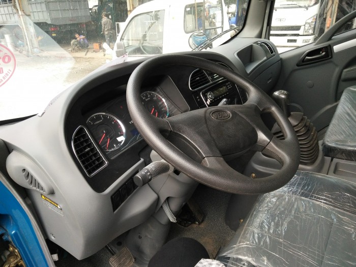 Xe tải thùng 2.2T