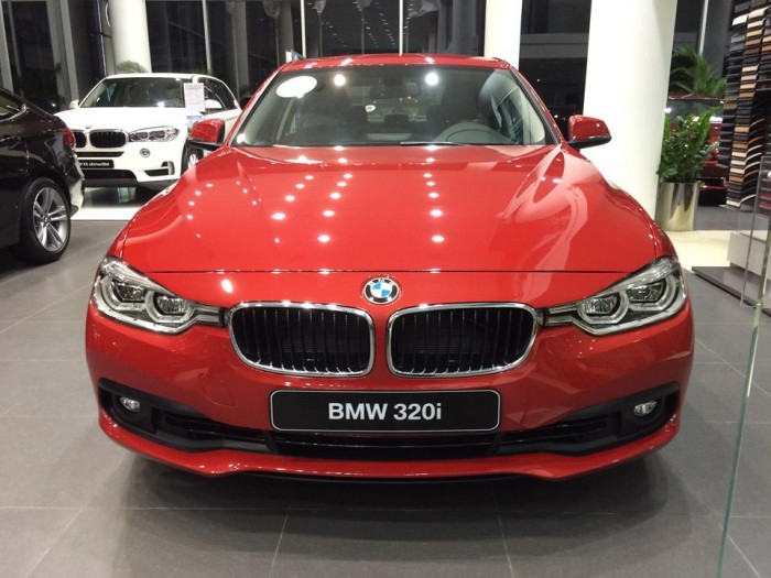 BMW 320i, giao ngay trong tuần. Giá cực tốt