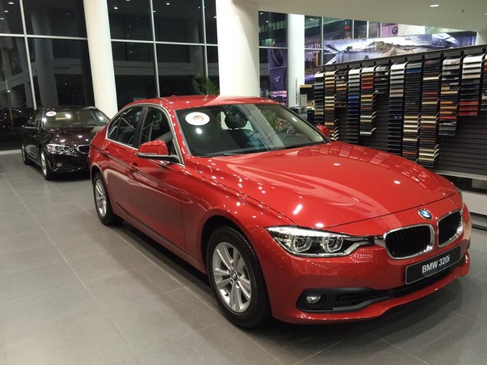 BMW 320i, giao ngay trong tuần. Giá cực tốt