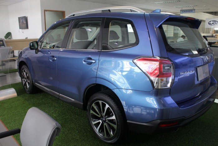 Xe Subaru Forester 2017 dòng xe Suv 5 chỗ, máy xăng, số tự động.