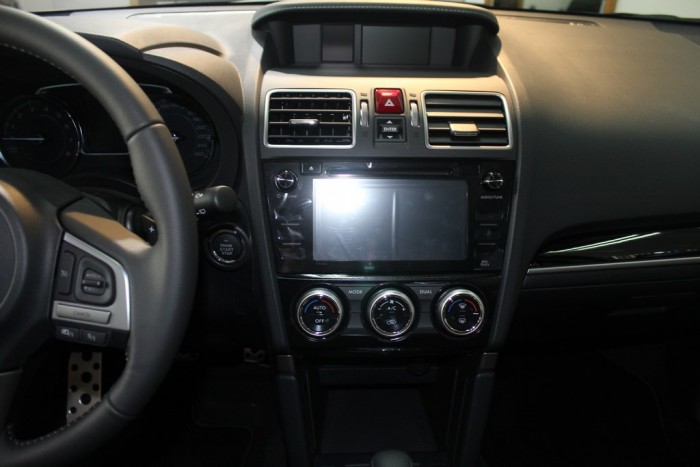Xe Subaru Forester 2017 dòng xe Suv 5 chỗ, máy xăng, số tự động.