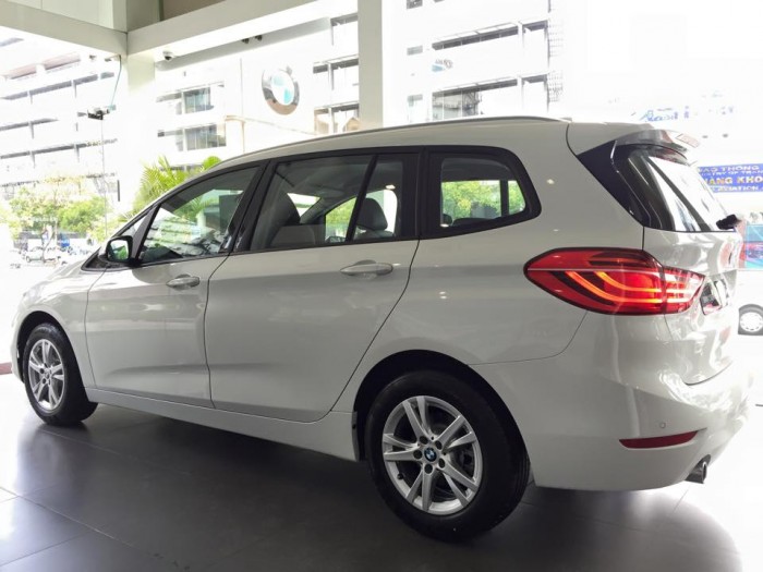 BMW 2 Series 218i Gran Tourer 2017 MPV 7 chỗ cho gia đình