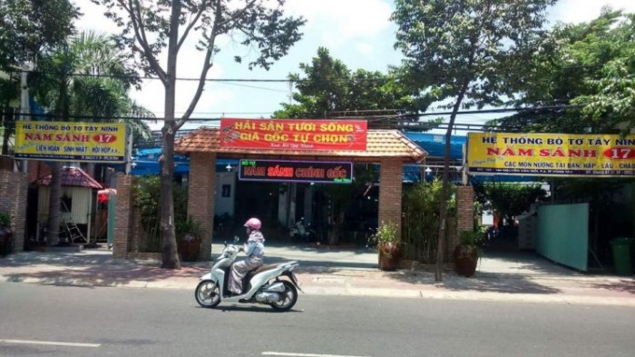 Cho thuê nhà nguyên căn mặt bằng rộng tại trung tâm mở showroom, cửa hàng.