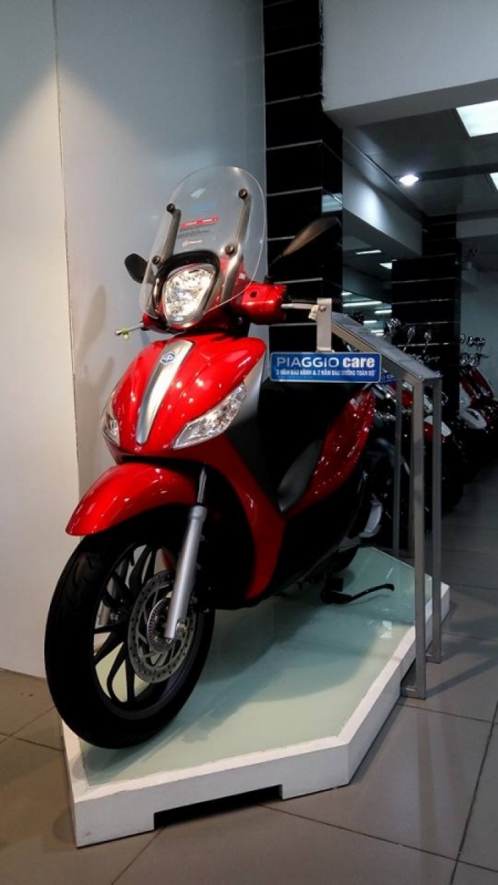 Lái Xe Ý Hưởng Đẳng Cấp Ý