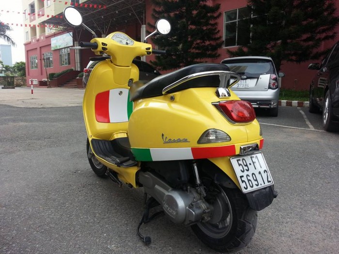 Diamond Blue 125Fi Phun Xăng Điện Tử Kiểu Dáng Vespa Tuyệt Đẹp - Xe Nhập Khẩu