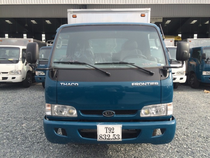 Bán xe THACO KIA Frontier k165, thùng kính, 2t3, xe chạy thanh phố, ưu đãi cuối năm