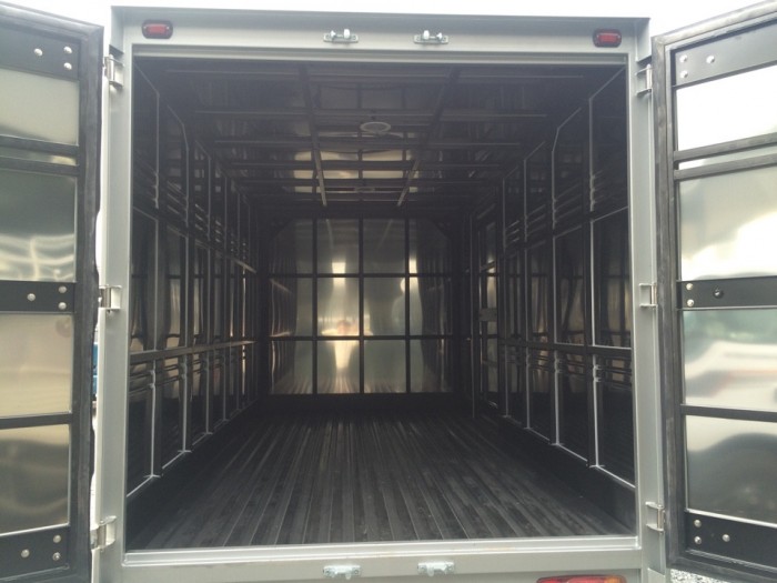 Bán xe THACO KIA Frontier k165, thùng kính, 2t3, xe chạy thanh phố, ưu đãi cuối năm