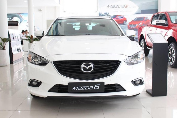 Mazda 6 2.5L giảm mạnh đến 170 triệu và tặng quà kèm theo hấp dẫn