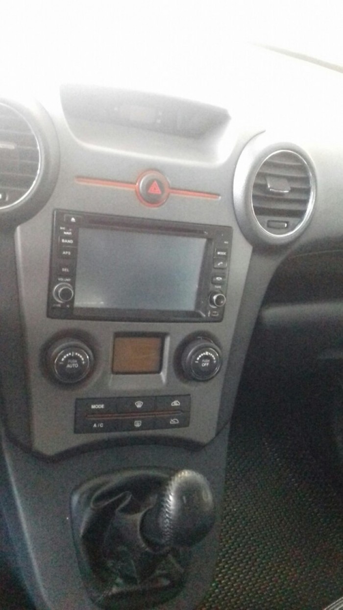 Kia carens 2015 2.0mt màu bạc