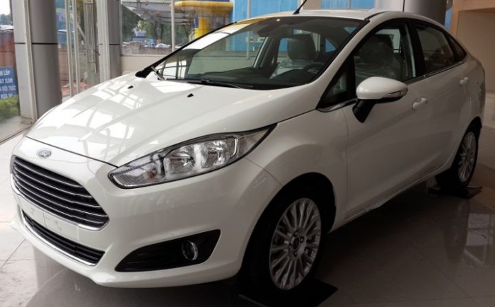 Ford Fiesta Titanium 2018, màu trắng, 495 tr, Sedan trang bị cao cấp , Giảm ngay 50 triệu